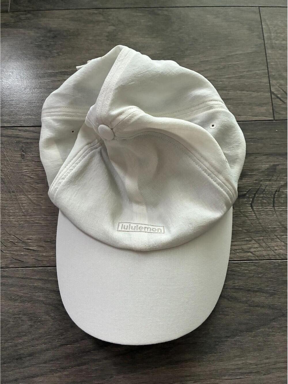 Lululemon white classic baseball cap